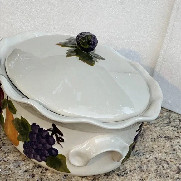 Sonoma Villa Stoneware 3.5 Quart Oval Roaster Casserole Covered